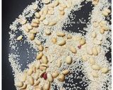 A picture of step 2 of Jau Gok Peanut Puff Dumpling.