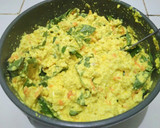 Foto langkah ke 3 dari resep Pepes Tahu Telur Wortel & Kemangi.