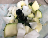 Foto del paso 2 de la receta: Tortilla de calabacín