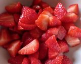 Une image de l'étape 11 de Roulé fraise mascarpone.