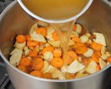 Klasszikus vadasmártás recept fázis 8 fotója