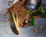 Foto langkah ke 2 dari resep Gulai Daun Singkong Nangka Muda.