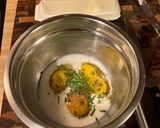 A picture of step 1 of French Omelette with Chives.