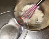 A picture of step 1 of Omu-Okonomiyaki (Japanese as-you-like pancake wrapped with egg).