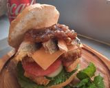 Hình bước làm 4 của món Hamburger bữa tiệc của biển