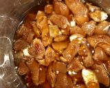 A picture of step 1 of Sweet imli chutney.