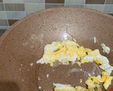 Foto langkah ke 6 dari resep Bihun Telur Goreng "First Try".