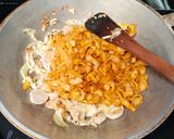 Foto langkah ke 3 dari resep Kwetiaw goreng baso.