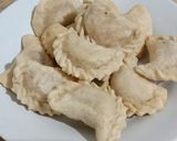Foto langkah ke 6 dari resep Cireng Isi Keju Rawit Cornet.