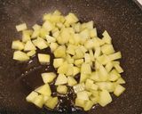 Foto del passaggio 1 della ricetta Frittata di patate, zucchine e porri