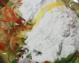 A picture of step 5 of Maggi pakoras.