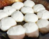 A picture of step 3 of Dahi vada.