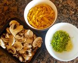 Foto del paso 1 de la receta: Pasta "casareccia" con champiñones y salsa de curry #cumplimos8
