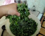 A picture of step 9 of Aloo Palak Ki Bhujya.