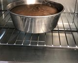 A picture of step 5 of Chocolate sponge.