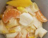 A picture of step 2 of A little fruit & Cream 😘.