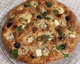 صورة لخطوة 8 من وصفة خبز الجبن🧀 والزيتون مع سلطة جرجير🥗