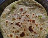 আলু কড়াইশুঁটির পরোটা (aloo karaishutir parota recipe in Bengali) রেসিপির ধাপ 3 ছবি