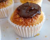 Foto del paso 8 de la receta: Mini Bizcochitos de Naranja con Cobertura de Chocolate