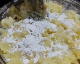 A picture of step 4 of Sabudana Vada.