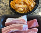 A picture of step 1 of Jackfruit Braised with Pork (Mít kho thịt heo).