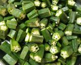 A picture of step 1 of Special Sindhi Masala Okra / Bhindi.