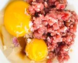 Hình bước làm 1 của món Trứng Vịt Chiên Thịt Bò