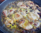 Foto del paso 3 de la receta: Pollo al ron con miel y naranjas
