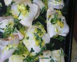 Foto del paso 4 de la receta: Pata muslo de pollo con romero y orégano