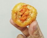 Foto langkah ke 4 dari resep Hot riceball.
