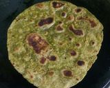 A picture of step 5 of Palak paratha/ spinach paratha.