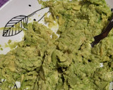 Foto del paso 2 de la receta: Aguacate relleno de carne con mostaza y miel