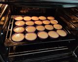 A picture of step 4 of Banana muffins.