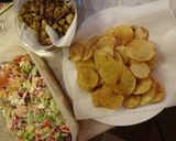 Gyros salátával és újragondolt krumplival recept fázis 5 fotója