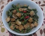 Foto langkah ke 4 dari resep Tumis Kacang Panjang dan Tempe.