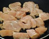 Foto langkah ke 4 dari resep Ayam Koloke Saus Tiram Tumis Kubis dan Brokoli.