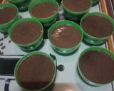 Foto langkah ke 3 dari resep Chocolatos Lava Cake.
