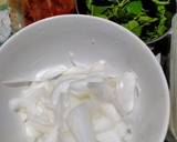 ผัดเผ็ดกะเพราลูกชิ้นไก่ วิธีทำสูตร 1 รูป