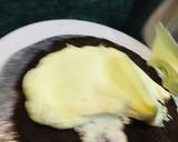 A picture of step 2 of Sunflower cake (fondant work).