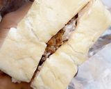 A picture of step 4 of Beef filled batter bread.