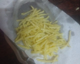 Foto del paso 2 de la receta: Filetes de ternera adobados a la plancha con plátano y papas