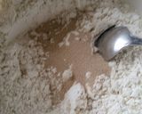 Φωτογραφία βήματος 1 της συνταγής Εύκολο ψωμάκι σπιτικό