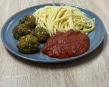 Brokkoli gombóc paradicsomszósszal, tésztával recept fázis 8 fotója