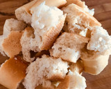 Foto del paso 1 de la receta: Quesada de pan 🥖