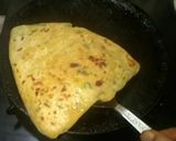 A picture of step 3 of Pudina Parathas.