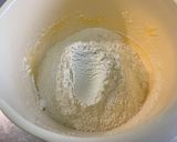 Une image de l'étape 7 de Gâteau aux raisins, agrumes et amandes.