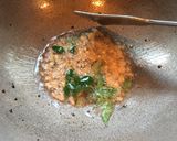 A picture of step 4 of Rava Upma.