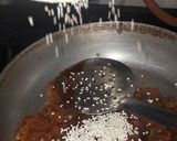A picture of step 2 of Amaranth chikki.
