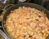 A picture of step 4 of Shortcut White Beans and Ham Soup.