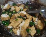 Foto langkah ke 4 dari resep Tumis tahu cabe ijo.